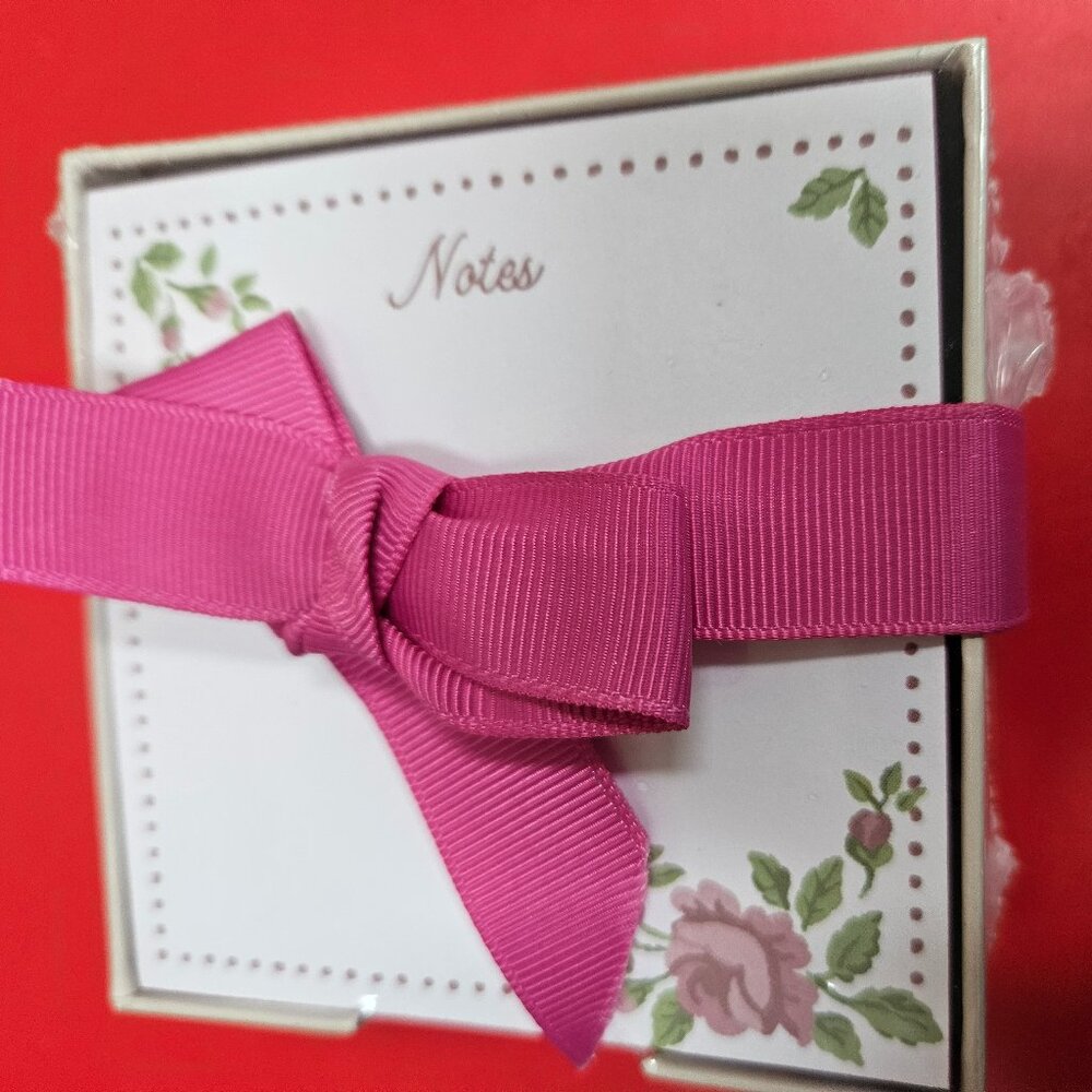 Laura Ashley notepad decorative floral design 400 sheets